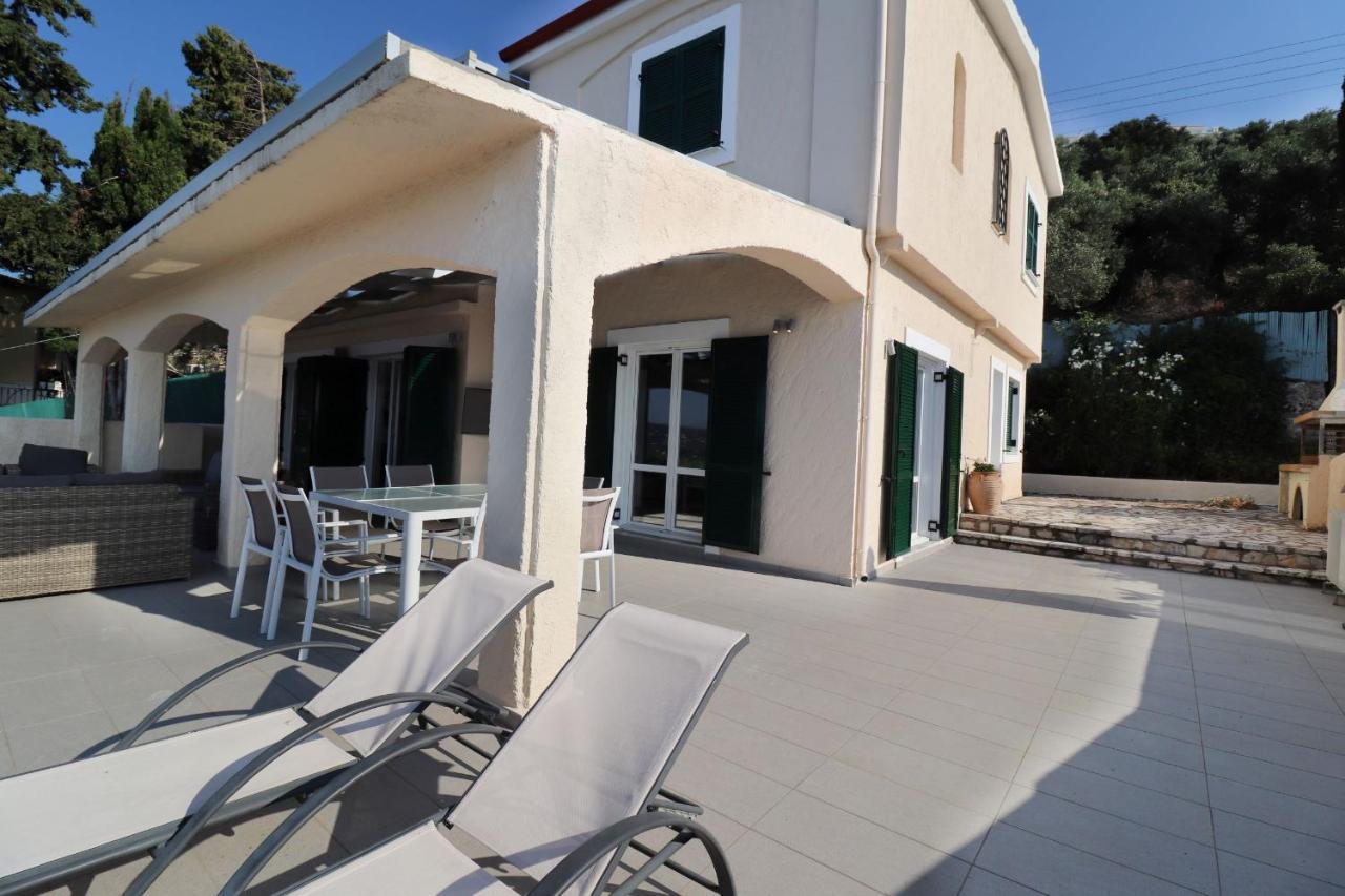 Villa Faiax Pyrgi  Экстерьер фото